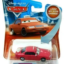 Disney / Pixar CARS Movie 1:55 Die Cast Vern #119 W/ Lenticular Eyes!
