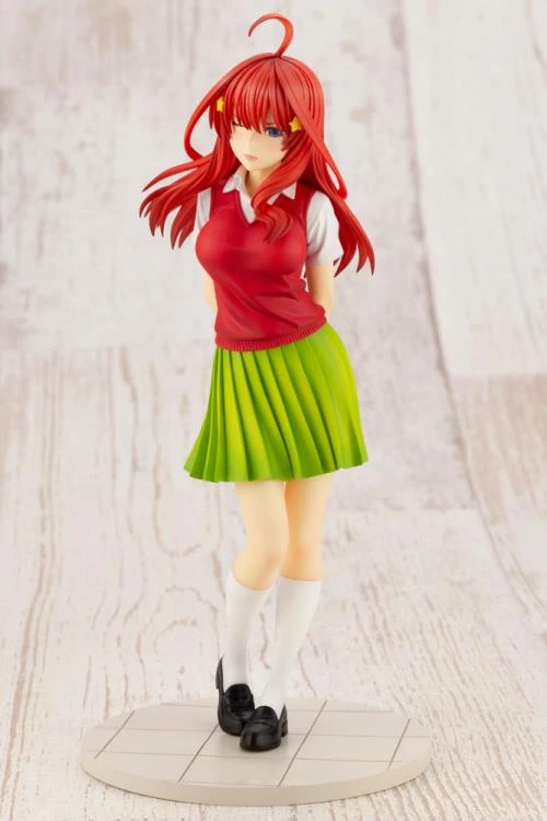 Kotobukiya 1/8 The Quintessential Quintuplets Itsuki Nakano Scale Statue Figure PP892 6 Kotobukiya 1/8 The Quintessential Quintuplets Itsuki Nakano Scale Statue Figure PP892