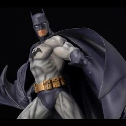 Kotobukiya 1/6 DC Batman: Hush Batman ArtFx+ Statue