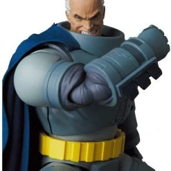 Medicom Toy Mafex No. 146 Armored Batman The Dark Knight Returns Action Figure Medicom 17 Medicom Toy Mafex No. 146 Armored Batman The Dark Knight Returns Action Figure Medicom