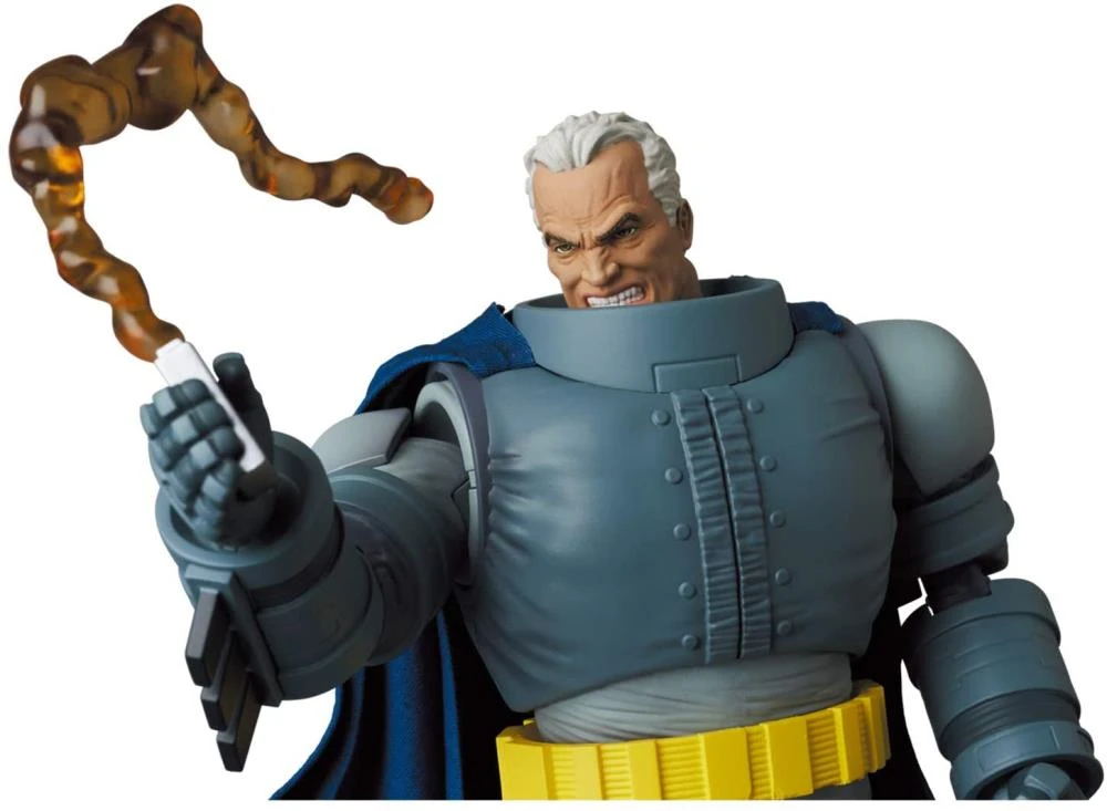 Medicom Toy Mafex No. 146 Armored Batman The Dark Knight Returns Action Figure Medicom 9 Medicom Toy Mafex No. 146 Armored Batman The Dark Knight Returns Action Figure Medicom