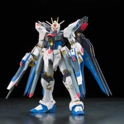 Bandai Gundam 1/144 RG #14 Gundam Seed Destiny ZGMF-X20A Strike Freedom Gundam Model Kit