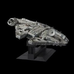 Bandai Star Wars 1/72 PG Millenium Falcon A New Hope Model Kit Exclusive