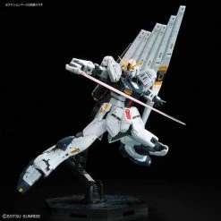 Bandai Gundam 1/144 RG #32 Char's Counterattack RX-93 ν Nu Gundam Model Kit