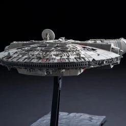 Bandai Star Wars Millenium Falcon (The Rise Of Skywalker Ver.) Model Kit