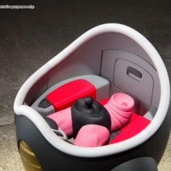 Bandai S.H. Figuarts Dragon Ball Z Frieza First Form And Frieza Pod Set Action Figure