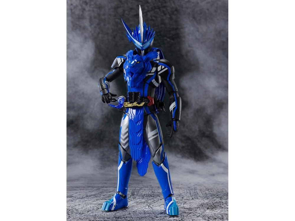 Bandai S.H. Figuarts Masked Kamen Rider Saber Kamen Rider Blades Lion Senki Action Figure 7 Bandai S.H. Figuarts Masked Kamen Rider Saber Kamen Rider Blades Lion Senki Action Figure