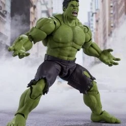 Bandai S.H. Figuarts Avengers Hulk (Avengers Assemble Edition) Action Figure S. H. Figuarts