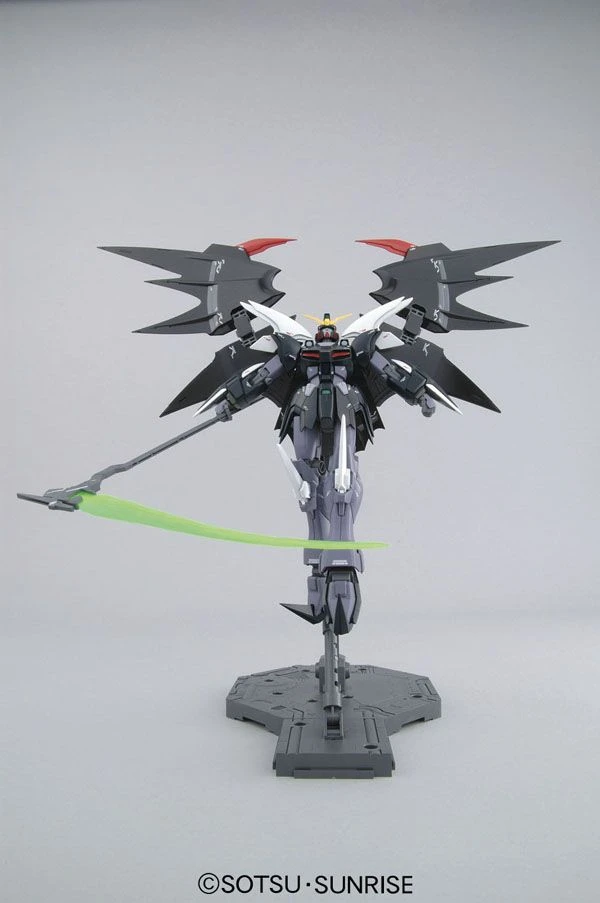 Bandai Gundam 1/100 MG Gundam Wing Endless Waltz XXXG-01D2 Deathscythe Hell EW Model Kit 4 Bandai Gundam 1/100 MG Gundam Wing Endless Waltz XXXG-01D2 Deathscythe Hell EW Model Kit