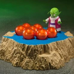 Bandai S.H. Figuarts Dragon Ball Z Porunga And Dende Luminous Dragon Ball Set Action Figure