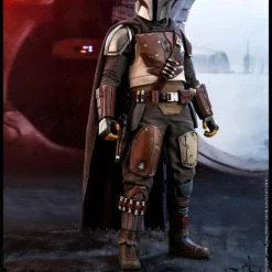 Hot Toys 1/6 Star Wars The Mandalorian 1/6 Scale Collectible Figure TMS007 Action Figure 13 Hot Toys 1/6 Star Wars The Mandalorian 1/6 Scale Collectible Figure TMS007 Action Figure