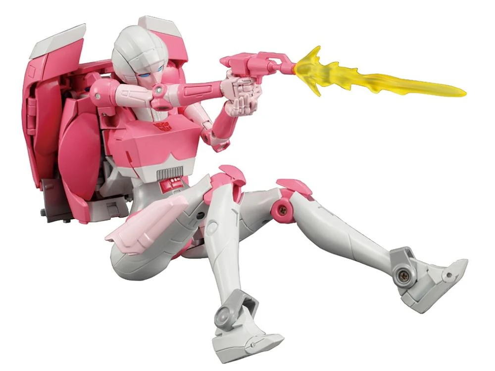Takara Tomy Transformers Masterpiece MP-51 Arcee 7 Takara Tomy Transformers Masterpiece MP-51 Arcee