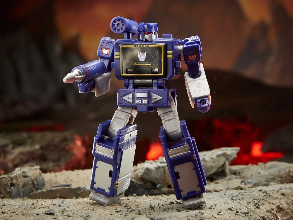 Hasbro Transformers Generations War For Cybertron: Kingdom Core Soundwave Action Figure WFC-K21 7 Hasbro Transformers Generations War For Cybertron: Kingdom Core Soundwave Action Figure WFC-K21