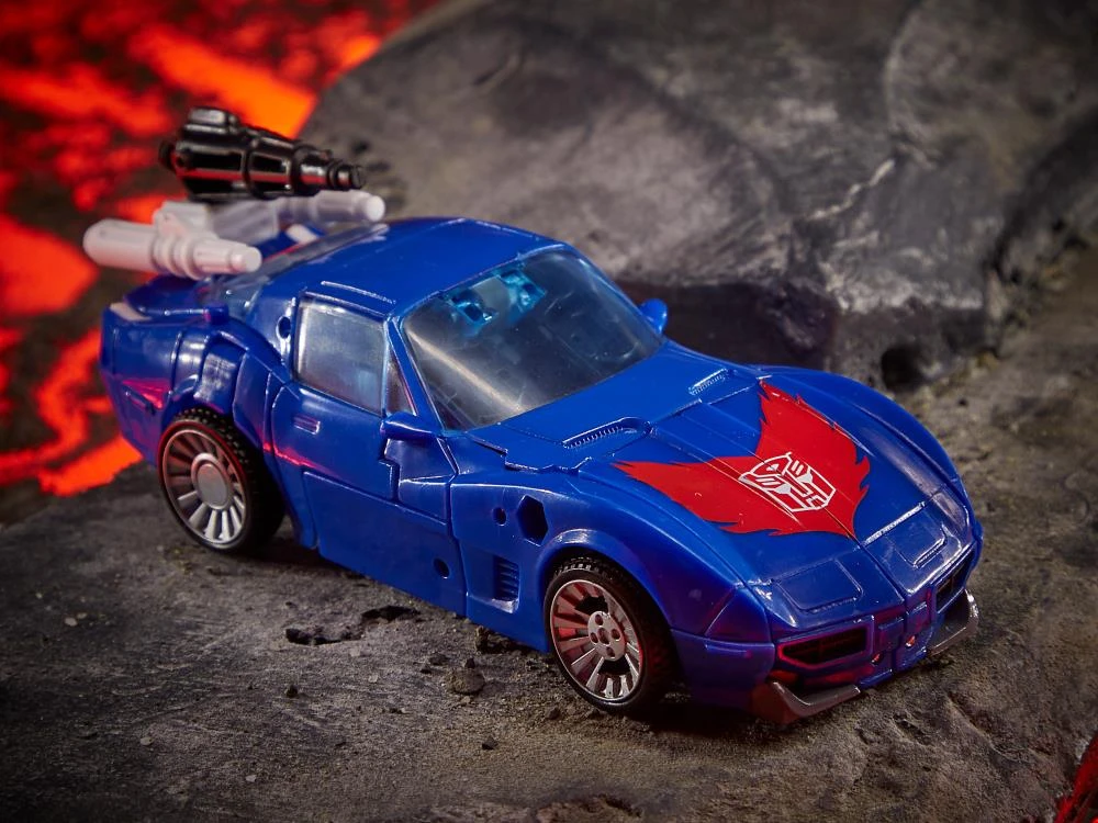 Hasbro Transformers Generations War For Cybertron: Kingdom Deluxe Tracks Action Figure WFC-K26 9 Hasbro Transformers Generations War For Cybertron: Kingdom Deluxe Tracks Action Figure WFC-K26