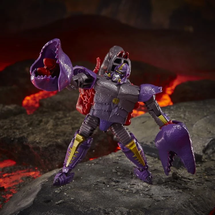 Hasbro Transformers Generations War For Cybertron: Kingdom Deluxe Predacon Scorponok Action Figure WFC-K23 4 Hasbro Transformers Generations War For Cybertron: Kingdom Deluxe Predacon Scorponok Action Figure WFC-K23