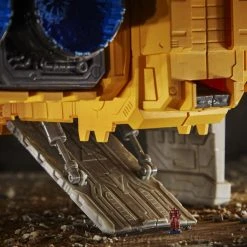 Hasbro Transformers Generations War For Cybertron: Kingdom Titan Autobot Ark Action Figure WFC-K30