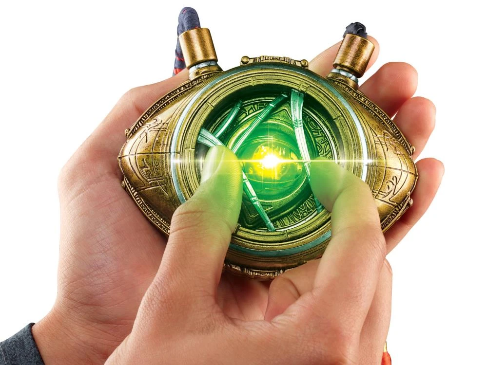 Hasbro Marvel Legends Eye Of Agamotto Prop Replica 9 Hasbro Marvel Legends Eye Of Agamotto Prop Replica