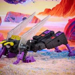 Hasbro Transformers Generations Legacy Deluxe Class Kickback Action Figure