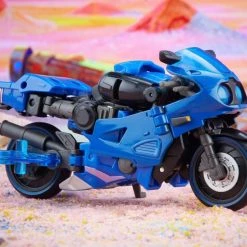 Hasbro Transformers Generations Legacy Deluxe Class Prime Universe Arcee Action Figure