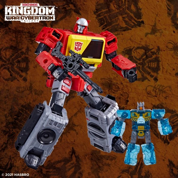 Hasbro Transformers Generations War For Cybertron: Kingdom Voyager Blaster & Eject Action Figure WFC-K44 3 Hasbro Transformers Generations War For Cybertron: Kingdom Voyager Blaster & Eject Action Figure WFC-K44